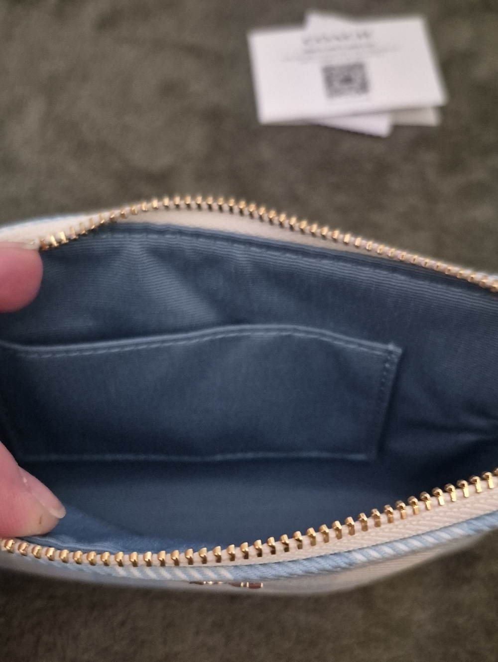 SOLD Coach Corner Zip Wristlet With Gingham Print NWT - Picture 6 of 7